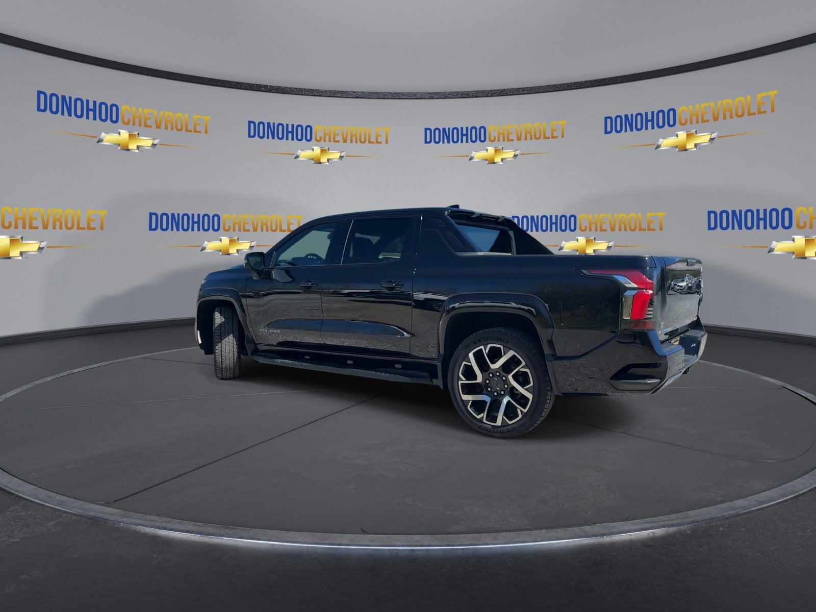 2024 Chevrolet Silverado EV RST