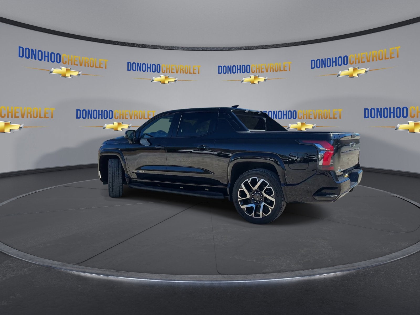2024 Chevrolet Silverado EV RST