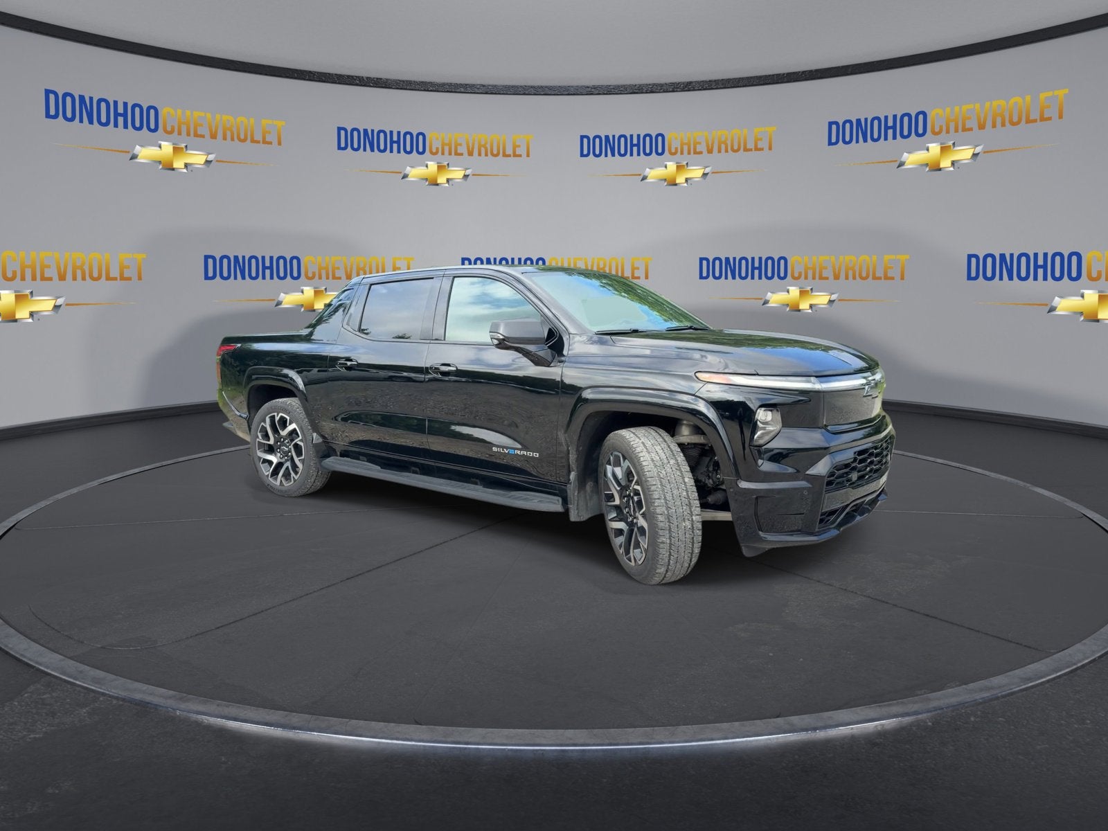 2024 Chevrolet Silverado EV RST