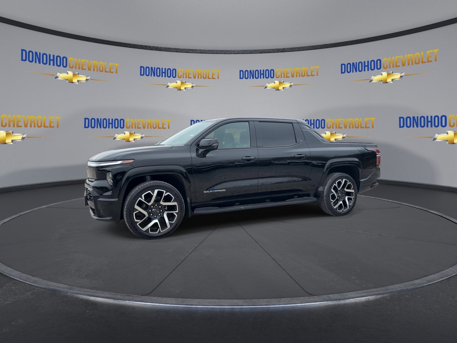 2024 Chevrolet Silverado EV RST