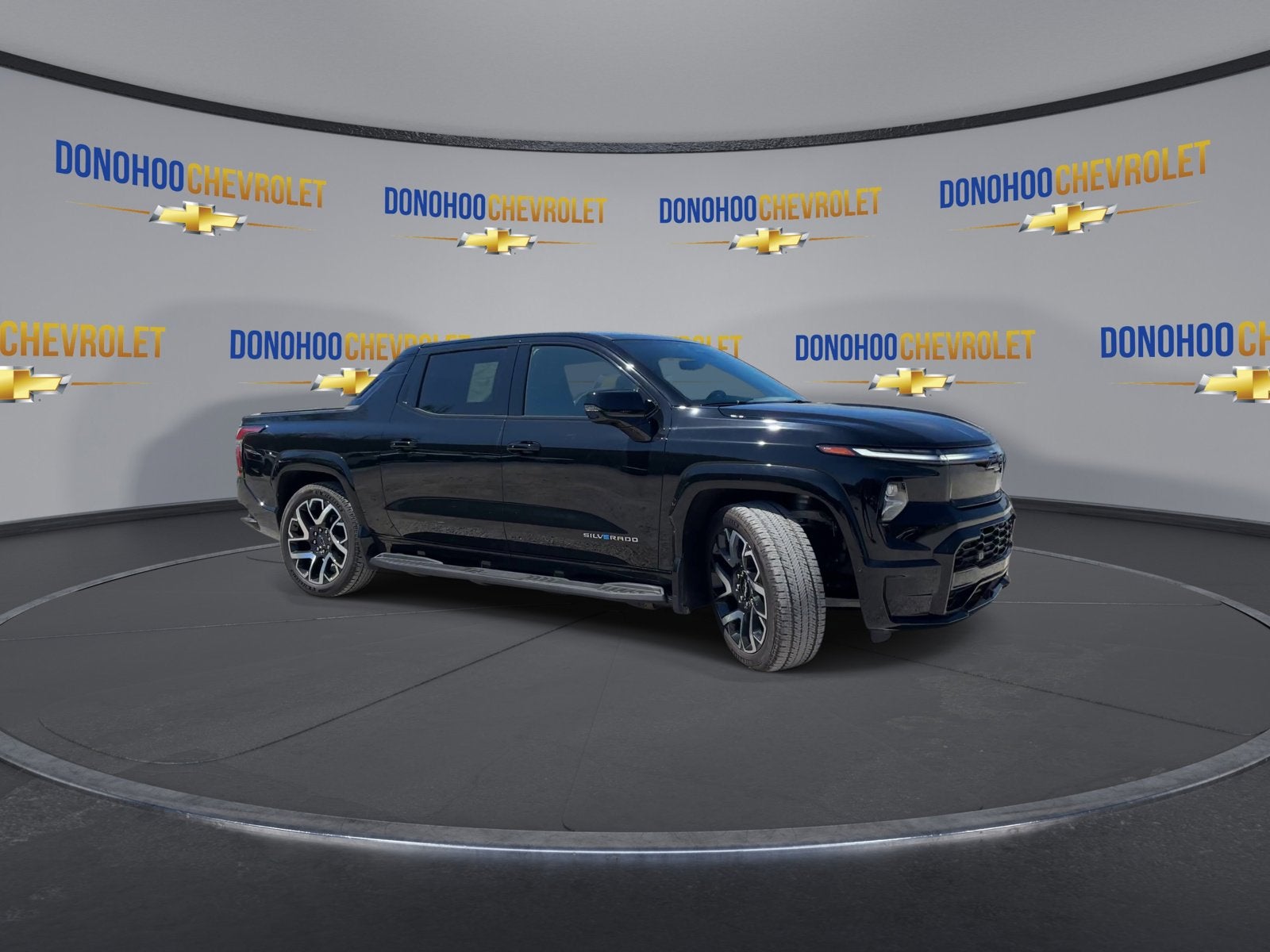 2024 Chevrolet Silverado EV RST