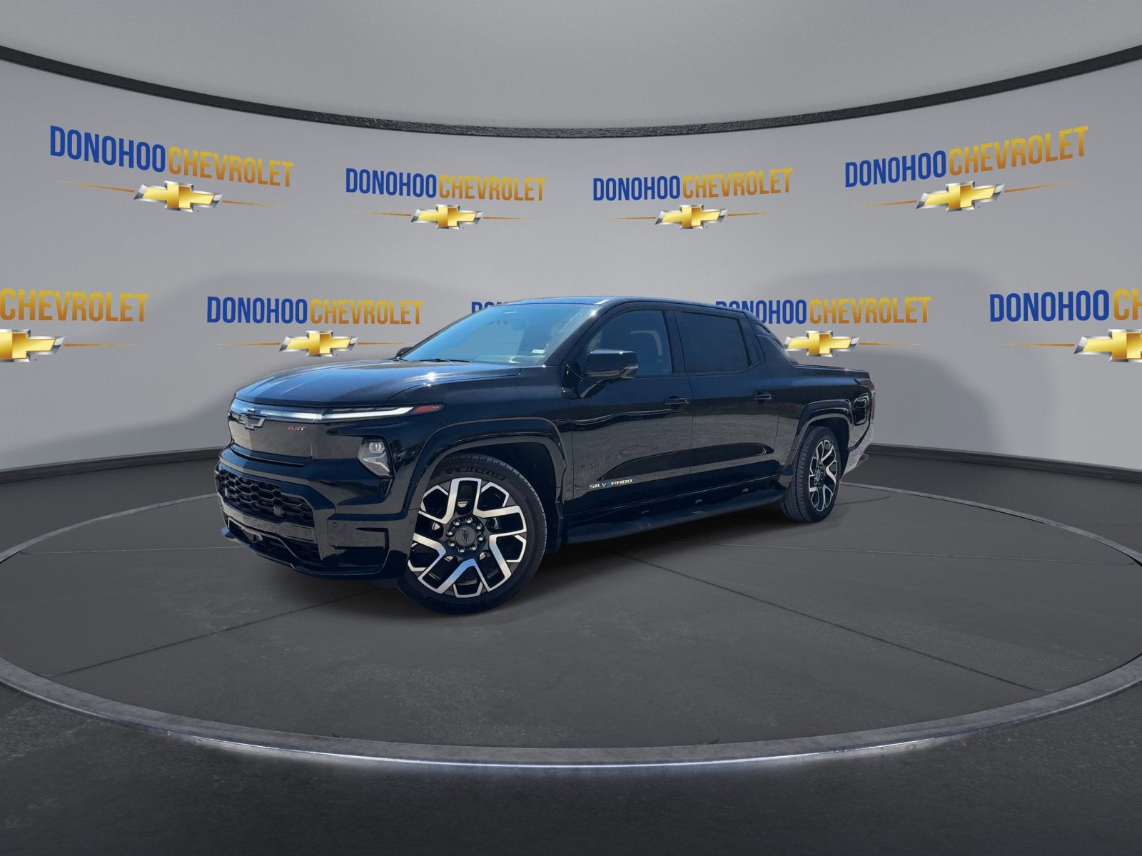 2024 Chevrolet Silverado EV RST
