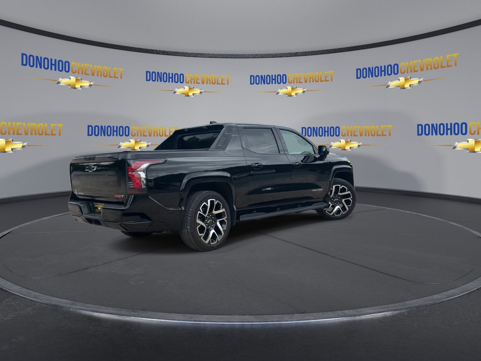 2024 Chevrolet Silverado EV RST