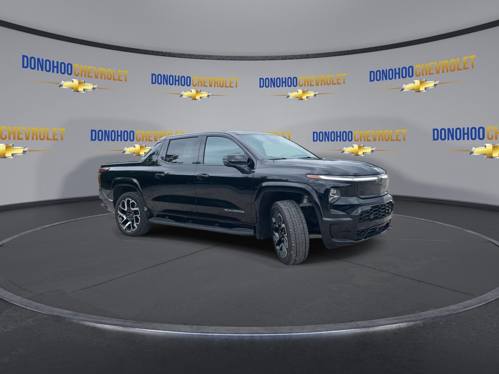 2024 Chevrolet Silverado EV RST
