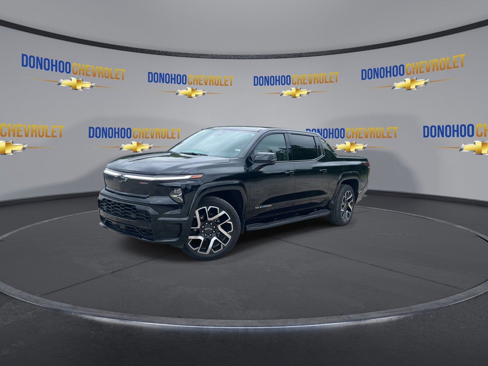 2024 Chevrolet Silverado EV RST
