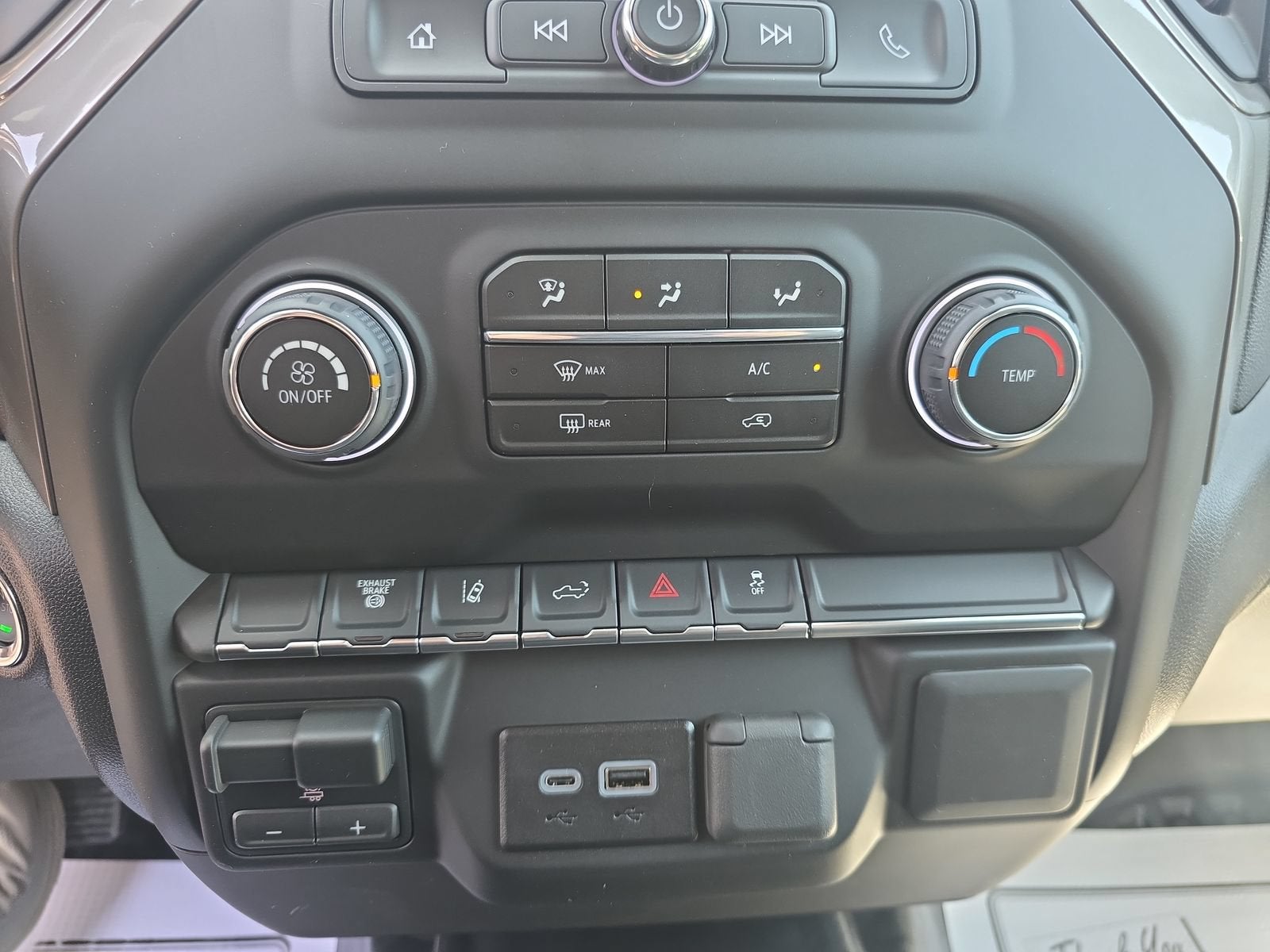 2026 Chevrolet Silverado 3500 HD WT DRW