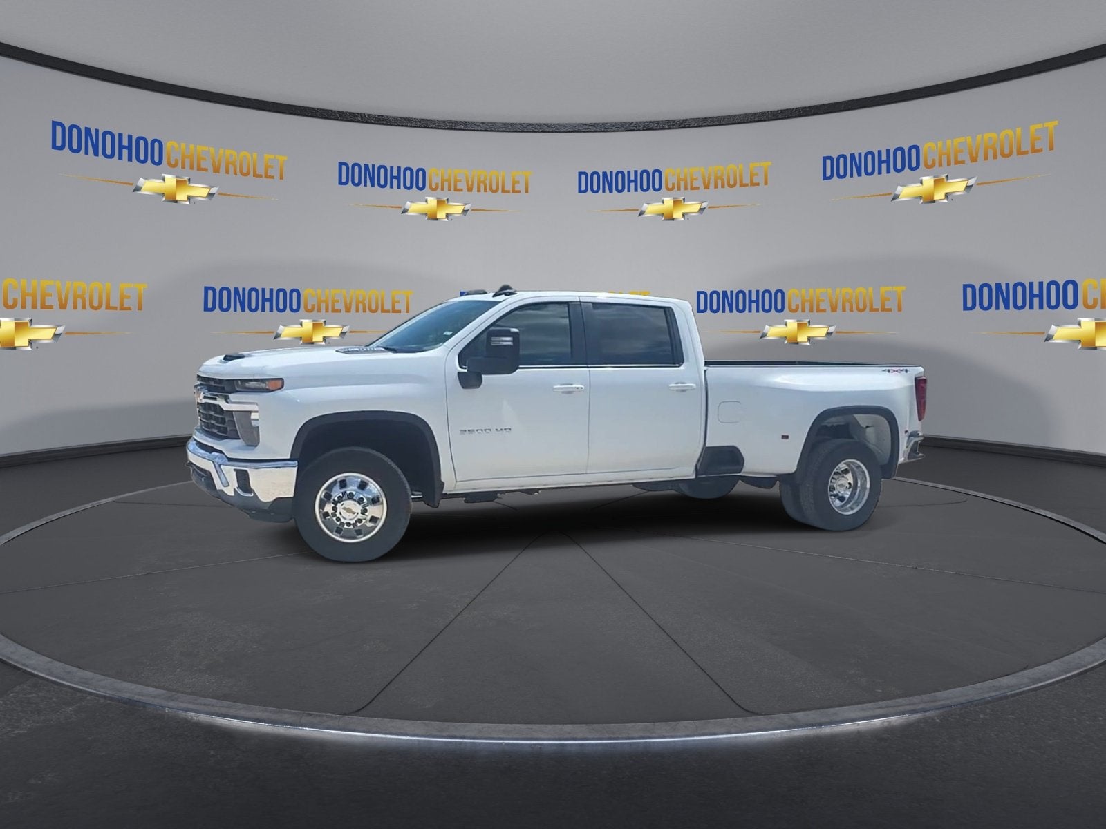 2026 Chevrolet Silverado 3500 HD LT DRW