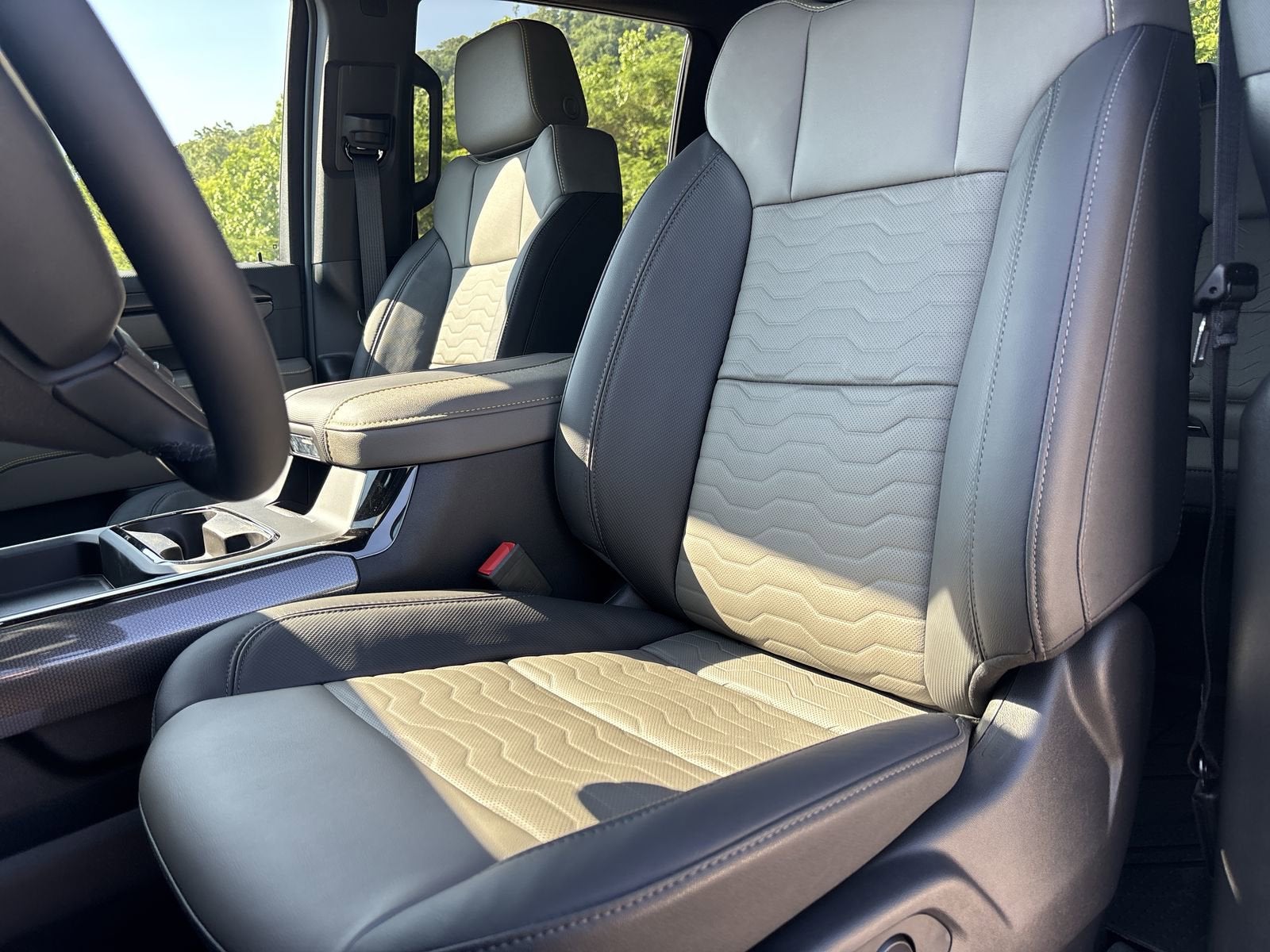 2026 Chevrolet Silverado 2500 HD ZR2 - Photo 11