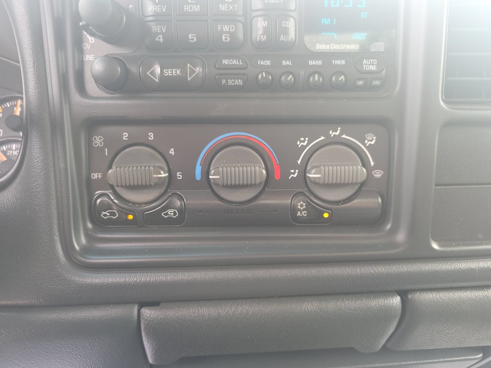 2002 Chevrolet Silverado 1500 LS
