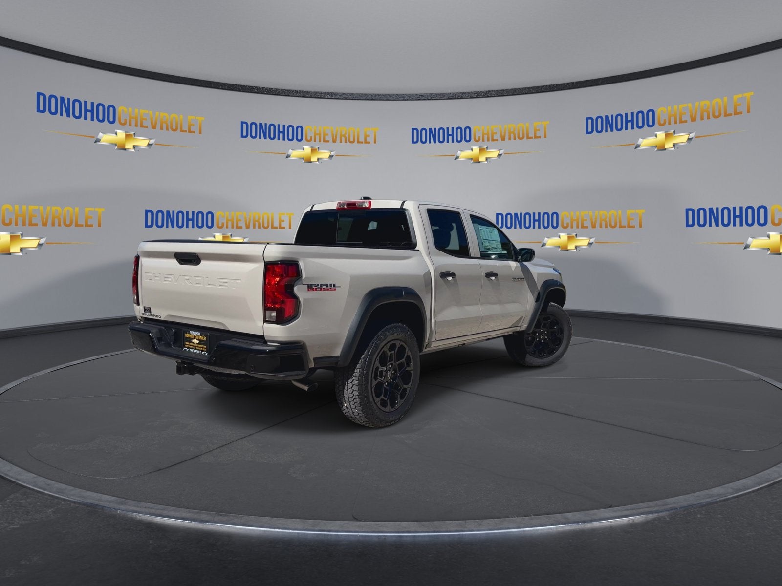 2026 Chevrolet Colorado Trail Boss - Photo 8