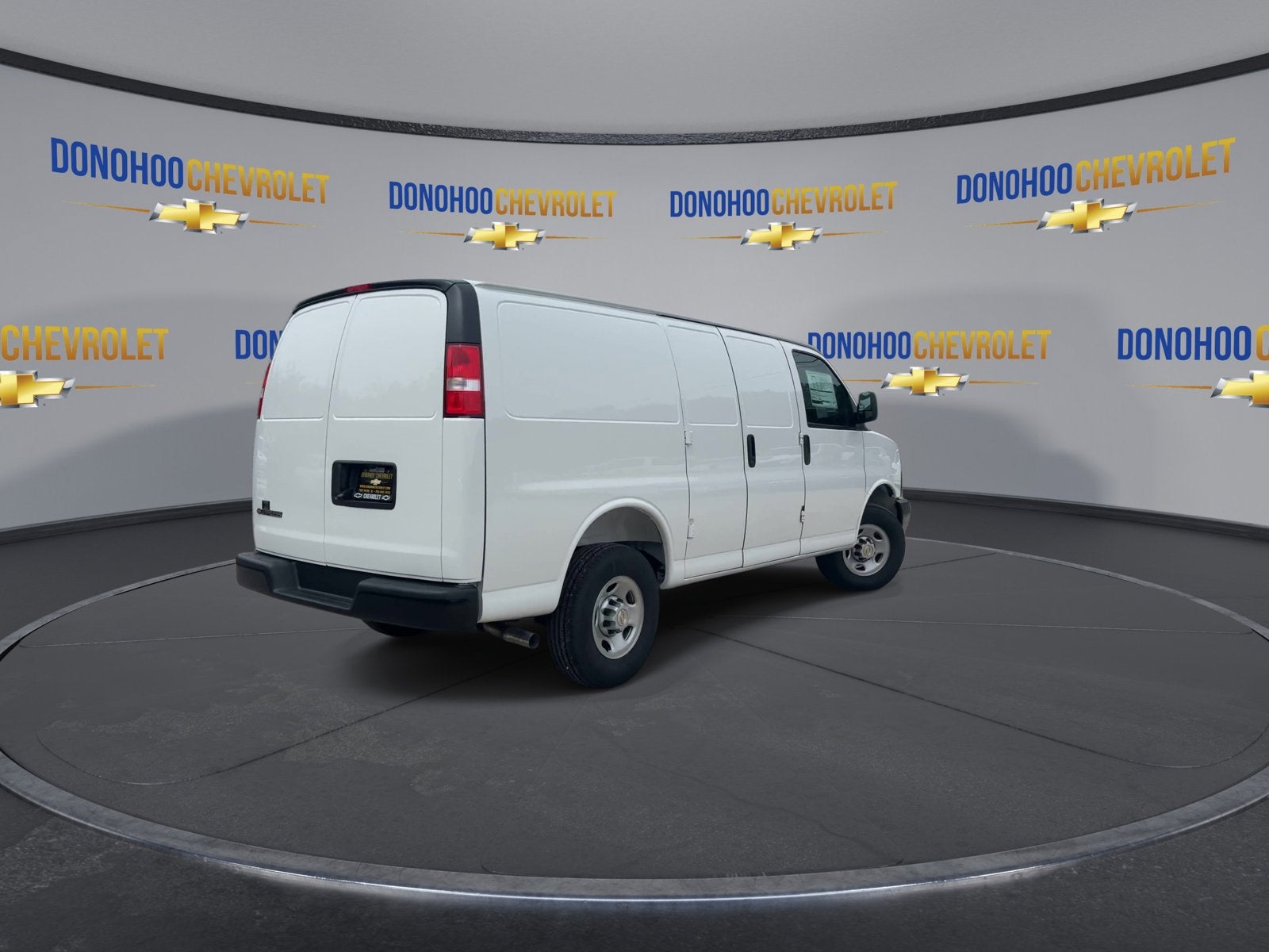 2026 Chevrolet Express Cargo WT