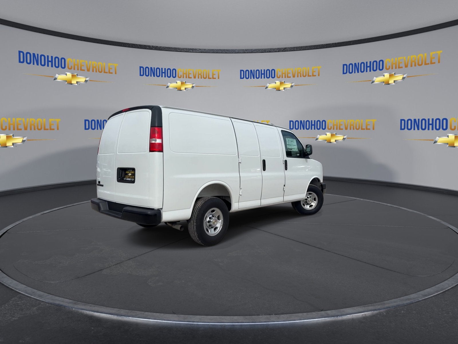 2025 Chevrolet Express Cargo 2500 WT