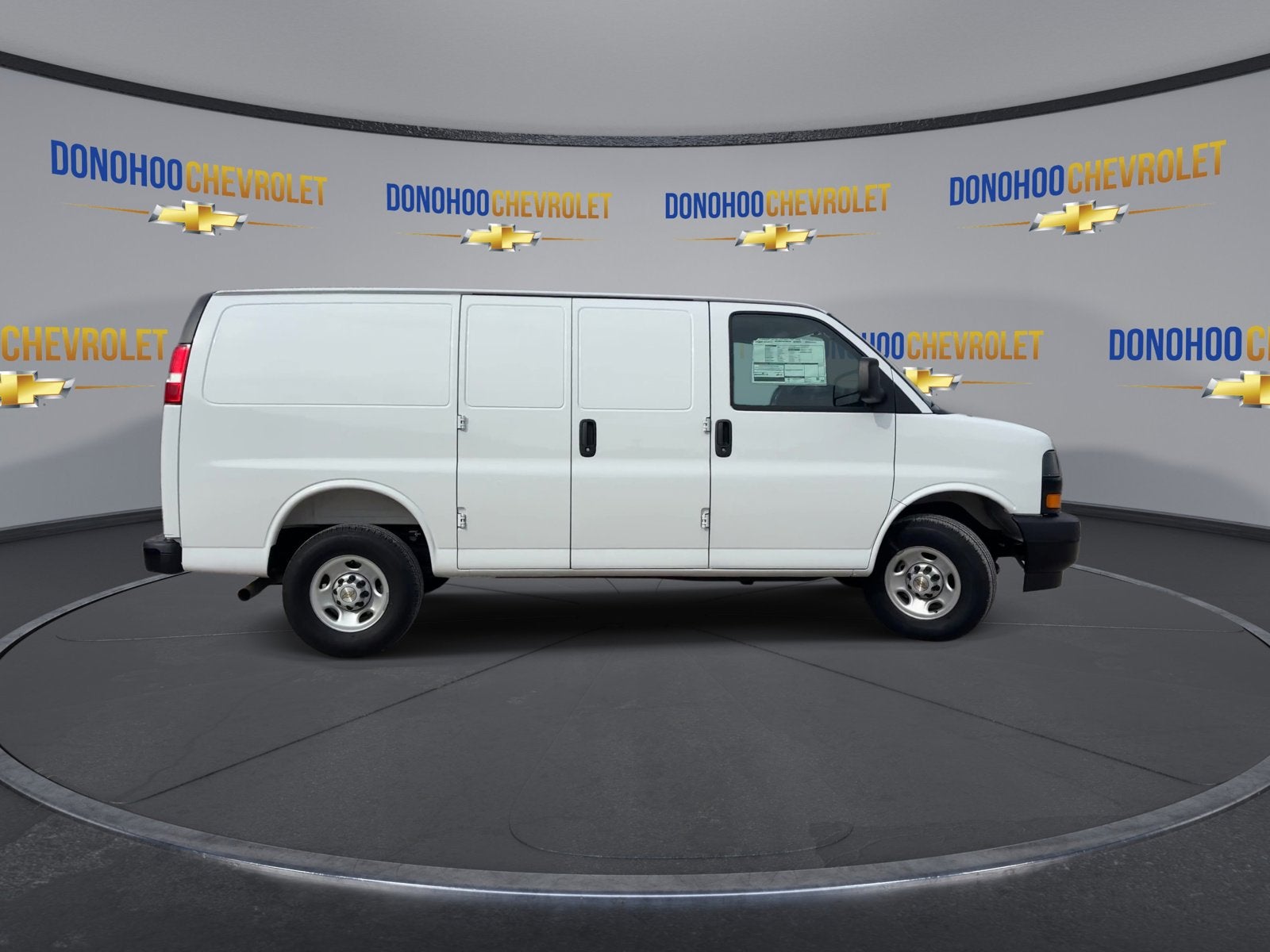 2025 Chevrolet Express Cargo 2500 WT