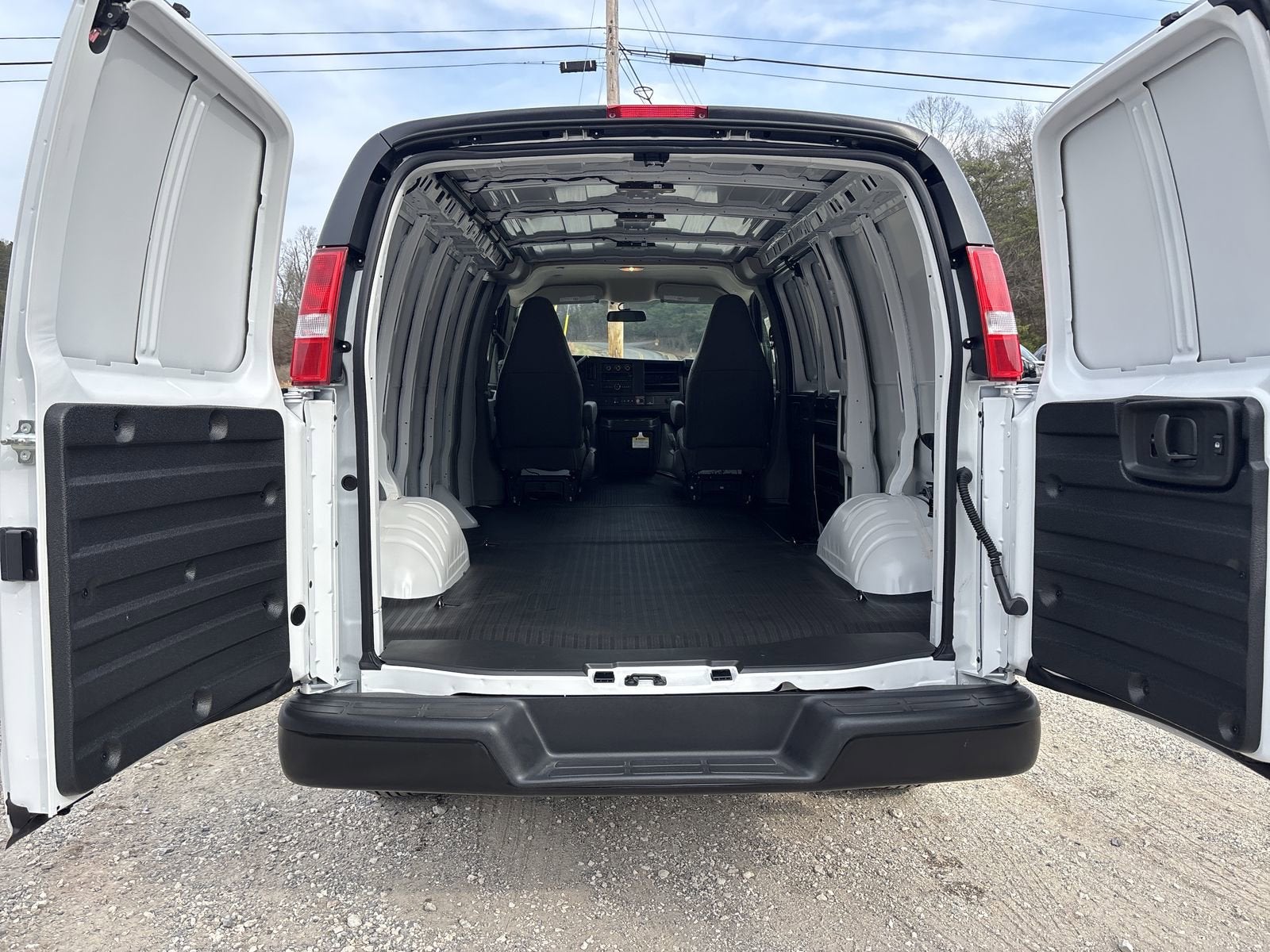 2025 Chevrolet Express Cargo 2500 WT