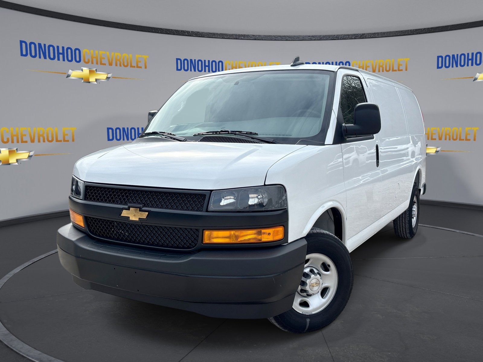 2025 Chevrolet Express Cargo 2500 WT