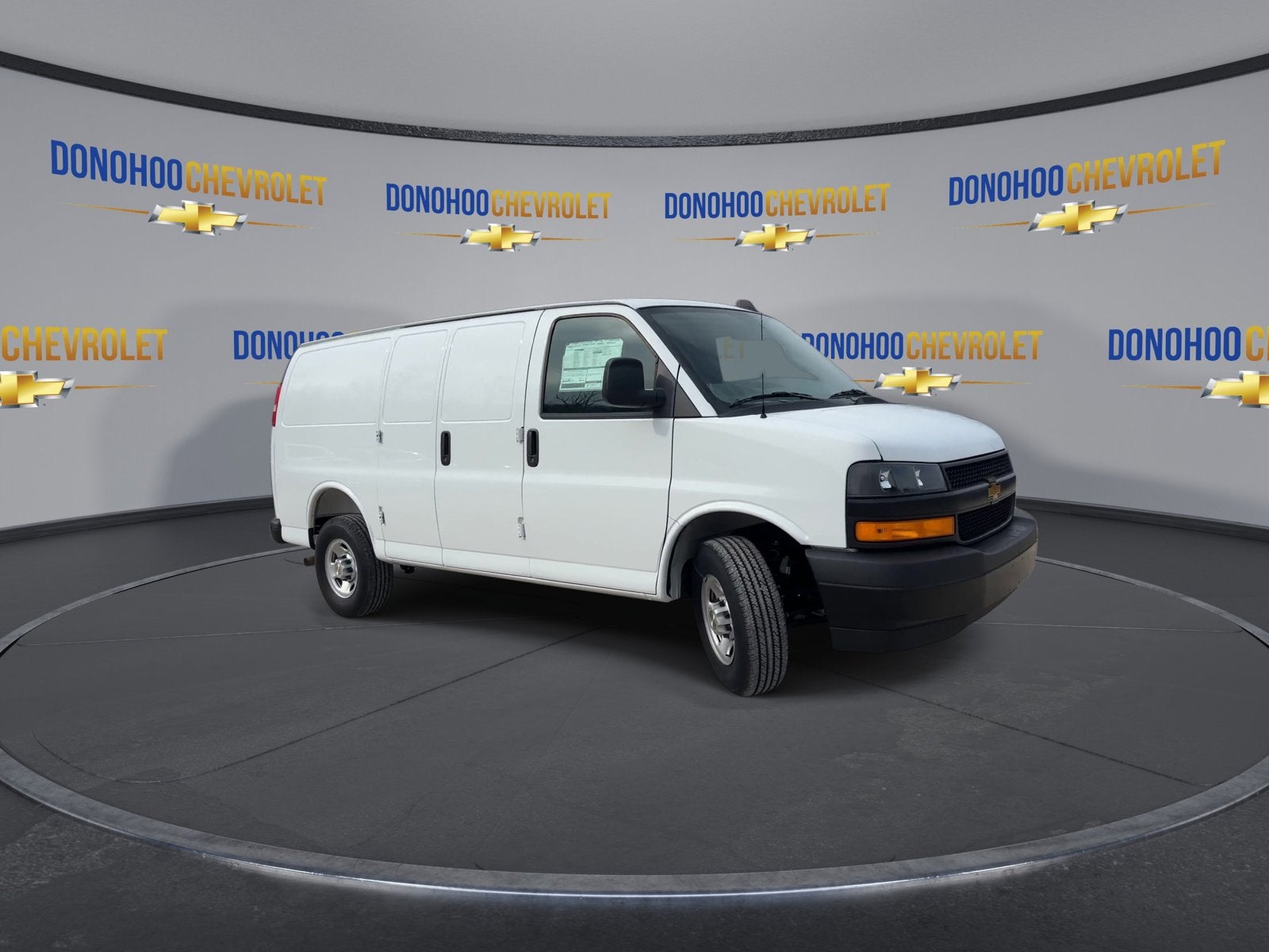 2025 Chevrolet Express Cargo 2500 WT