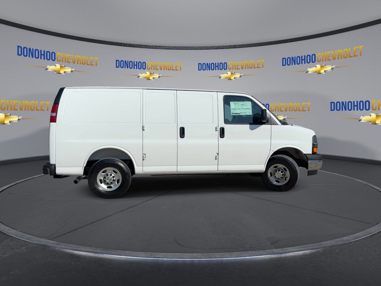 2025 Chevrolet Express Cargo 2500 WT