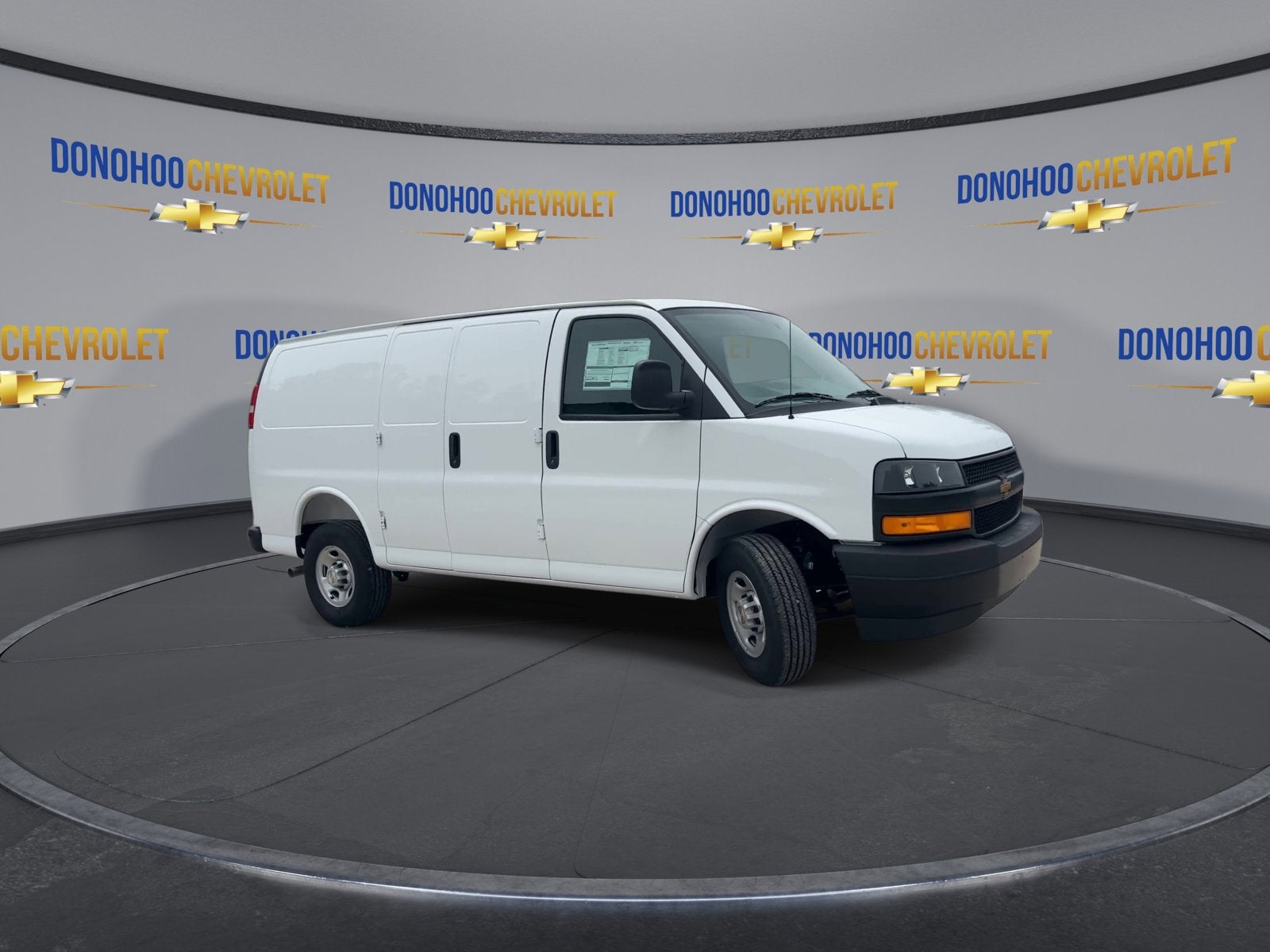 2026 Chevrolet Express Cargo WT