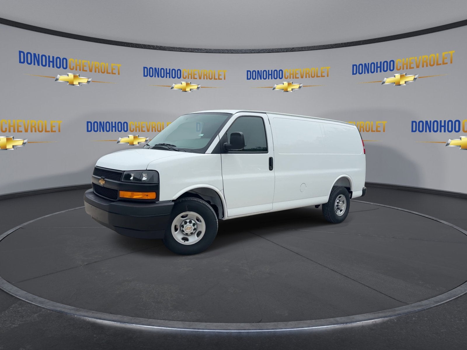 2026 Chevrolet Express Cargo WT