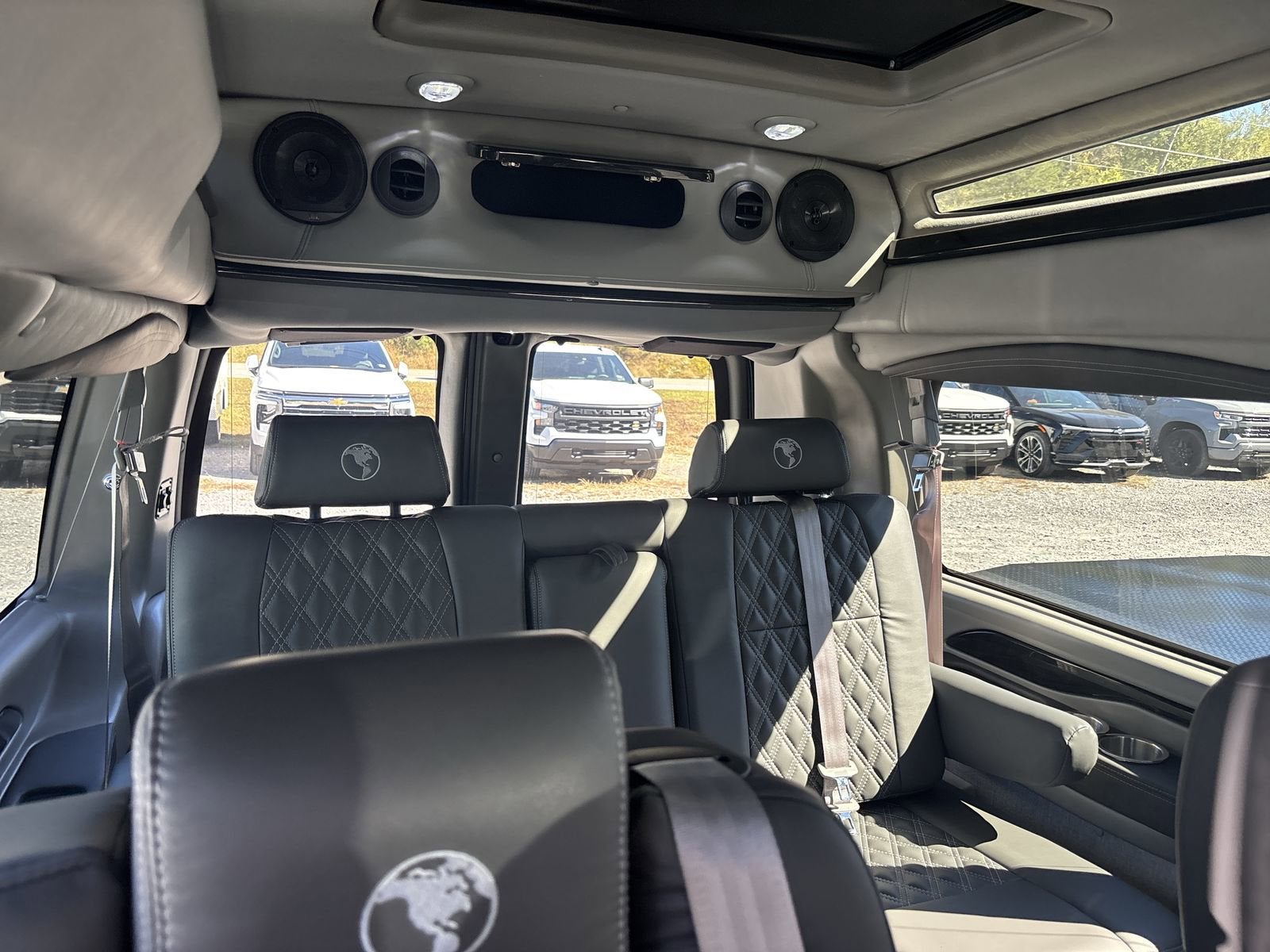 2025 Chevrolet Express Cargo 2500 WT