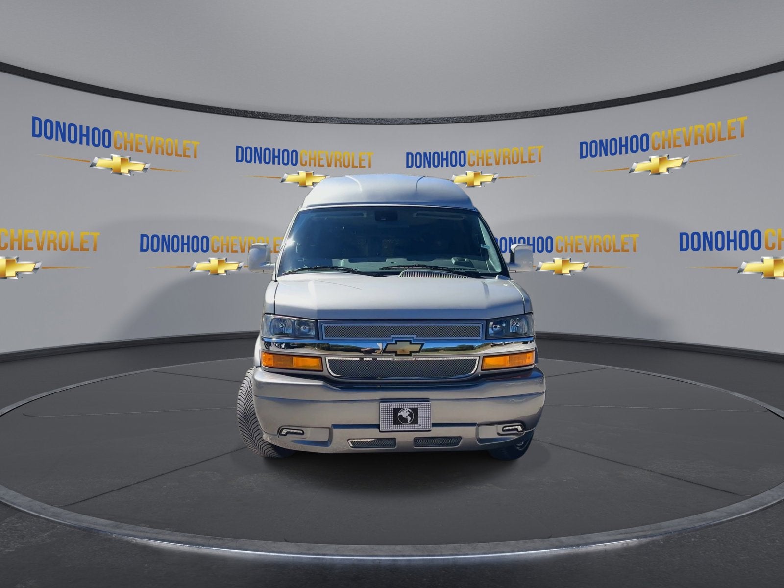 2025 Chevrolet Express Cargo 2500 WT