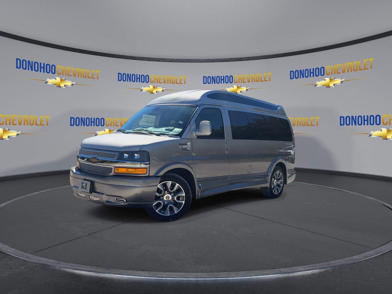 2025 Chevrolet Express Cargo 2500 WT