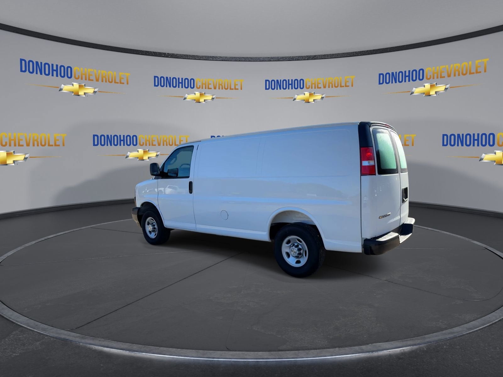 2025 Chevrolet Express Cargo 2500 WT