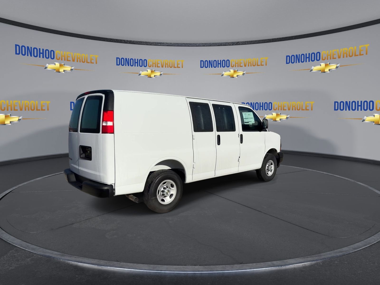 2025 Chevrolet Express Cargo 2500 WT