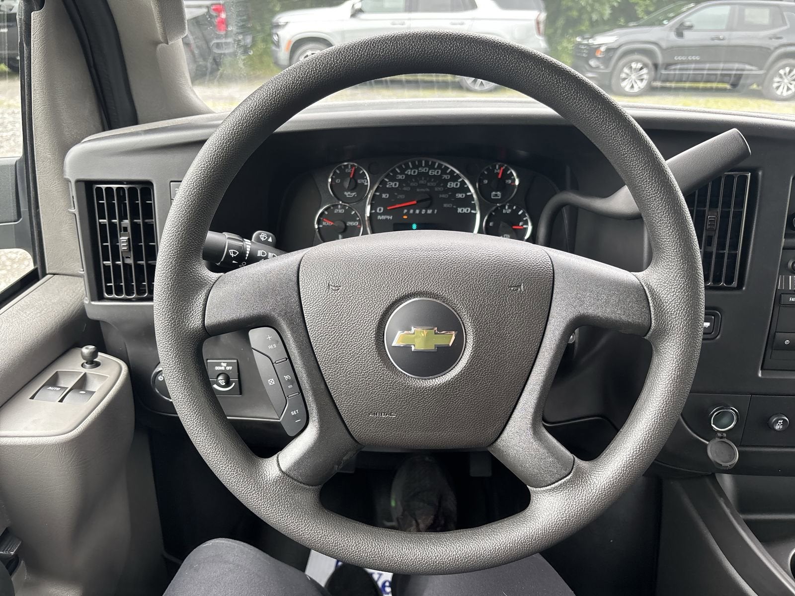 2025 Chevrolet Express Cargo 2500 WT