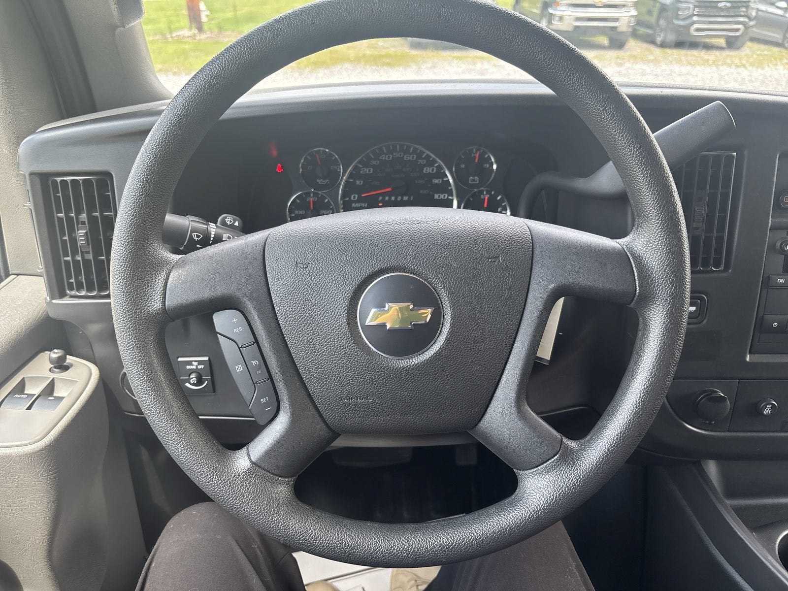 2025 Chevrolet Express Cargo WT