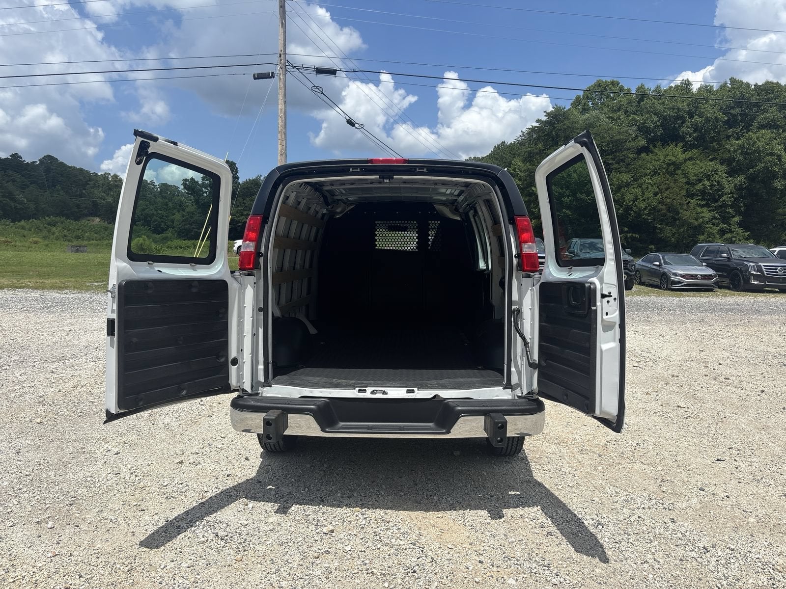 2025 Chevrolet Express Cargo WT