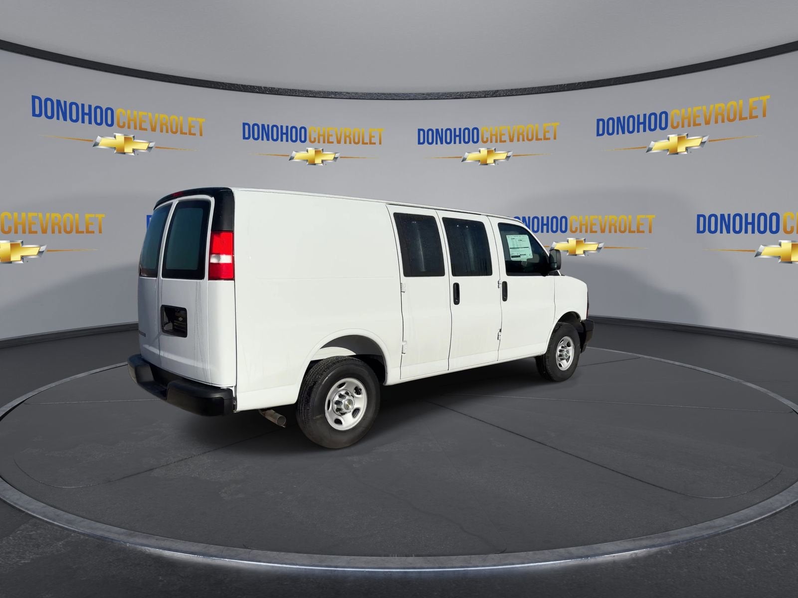2025 Chevrolet Express Cargo 2500 WT