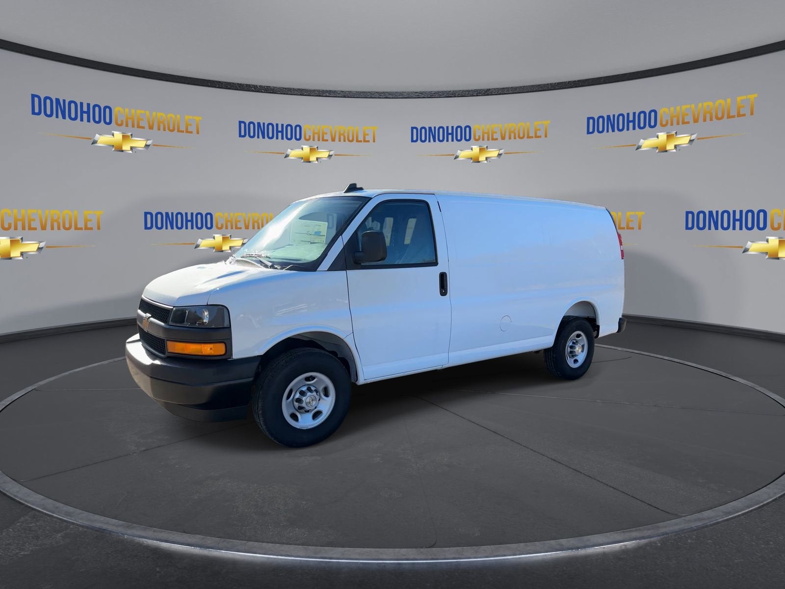 2025 Chevrolet Express Cargo 2500 WT