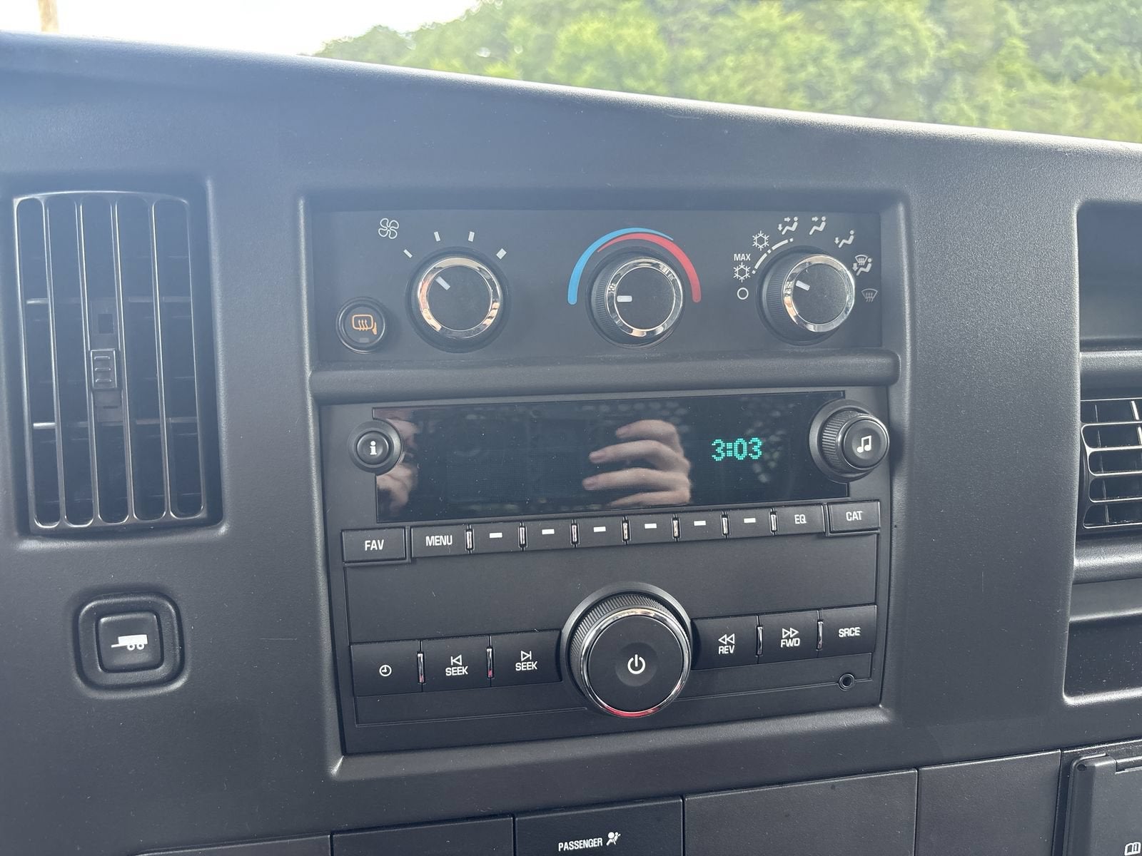 2025 Chevrolet Express Cargo WT