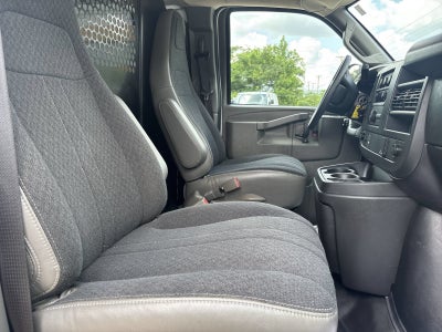 2025 Chevrolet Express Cargo WT