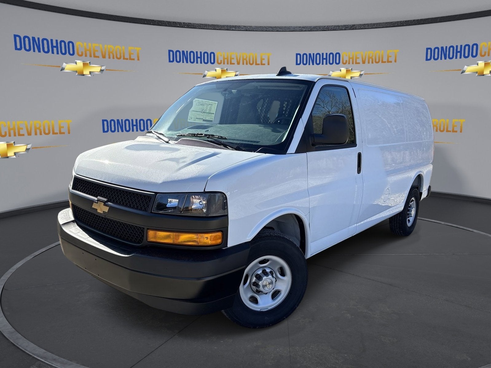 2025 Chevrolet Express Cargo 2500 WT