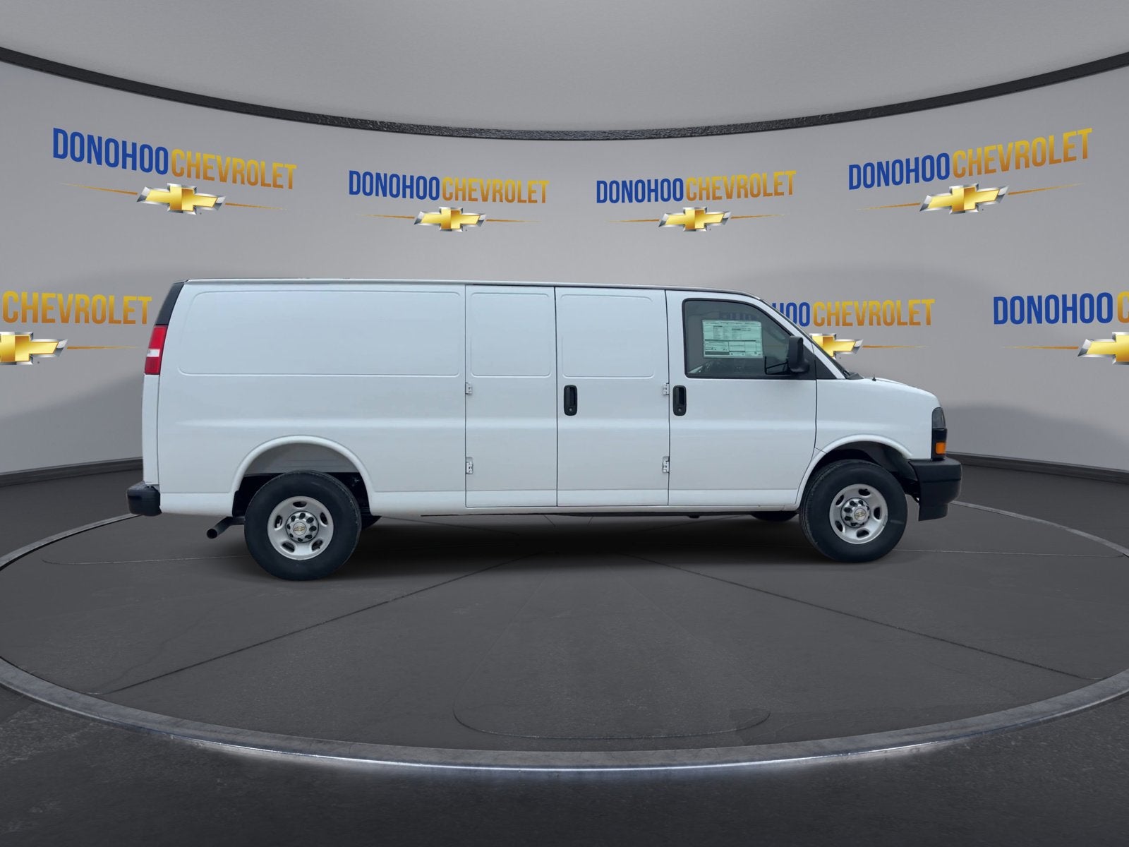 2025 Chevrolet Express Cargo 2500 WT
