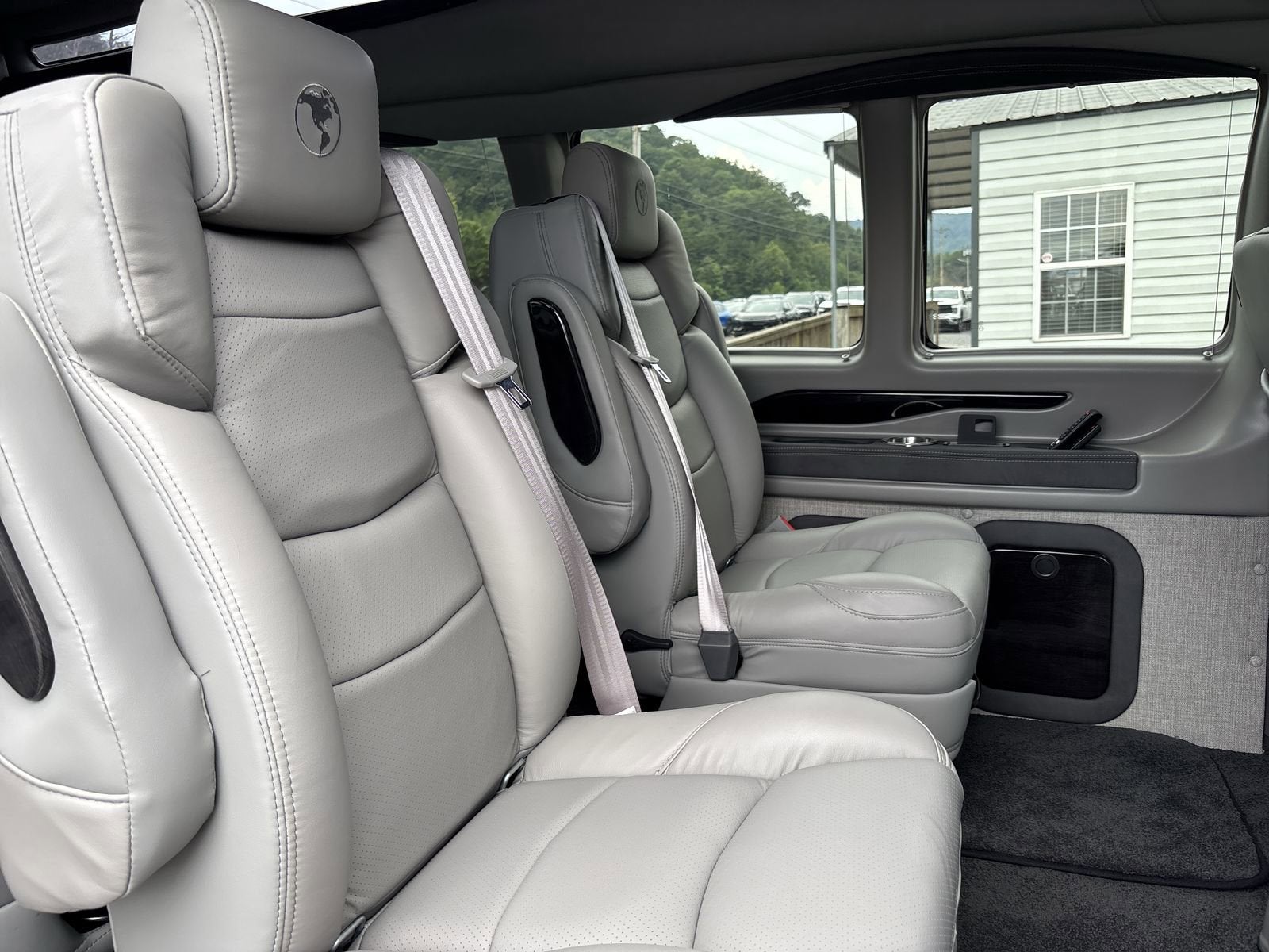 2025 Chevrolet Express Cargo 2500 WT