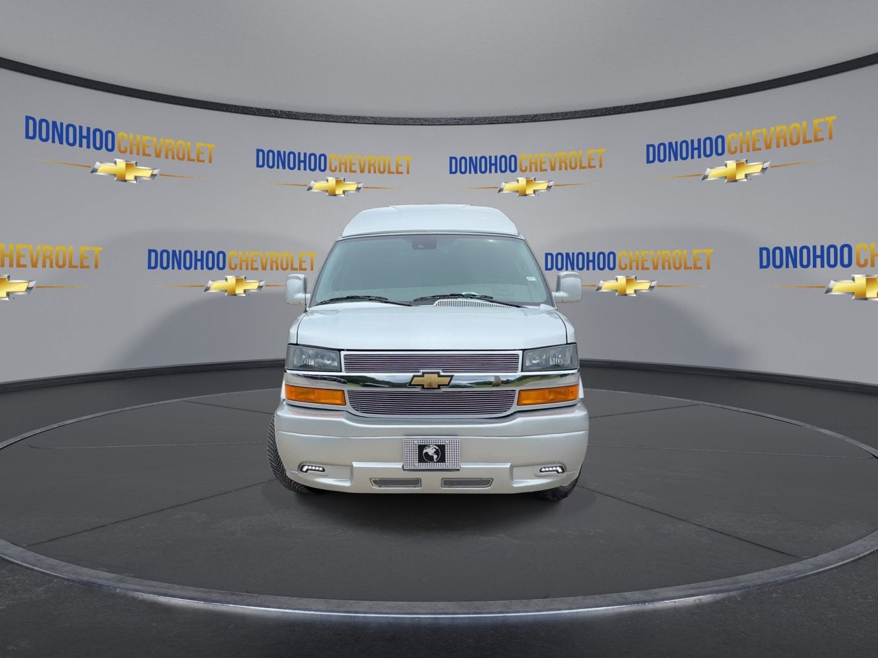 2025 Chevrolet Express Cargo 2500 WT