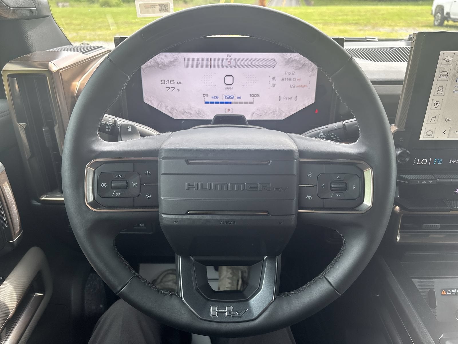 2025 GMC HUMMER EV SUV 2X