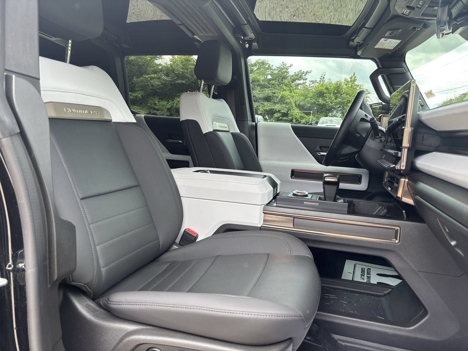 2024 GMC HUMMER EV SUV 2X