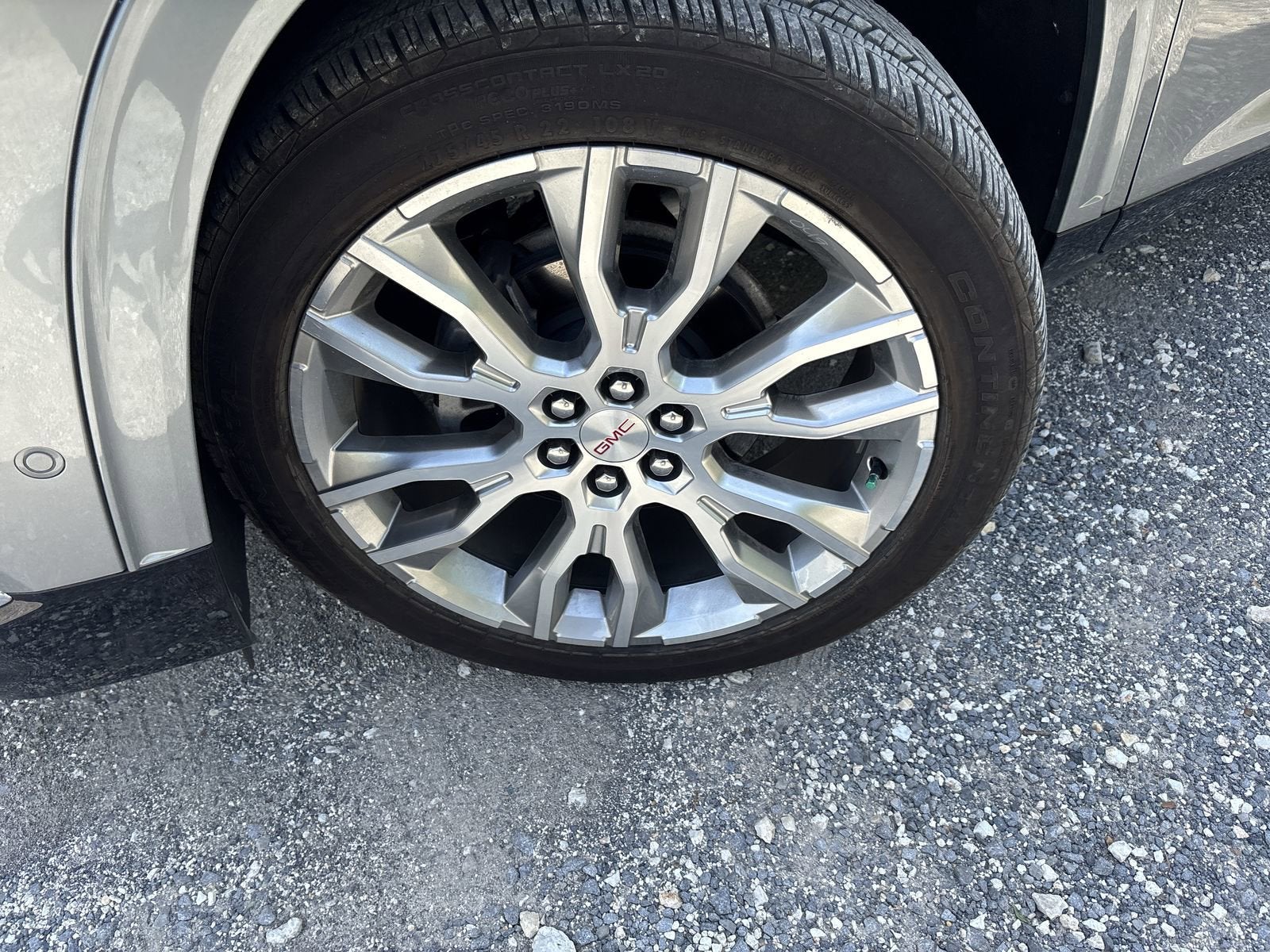 2024 GMC Acadia Denali