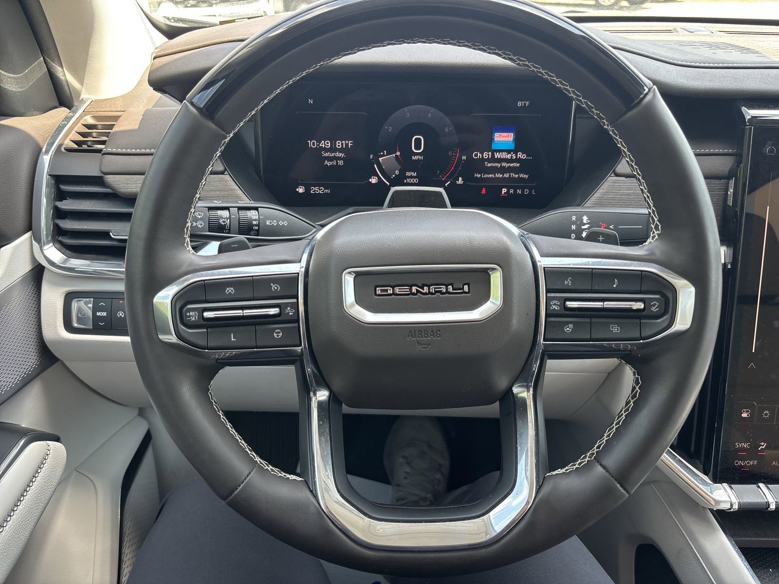 2024 GMC Acadia Denali