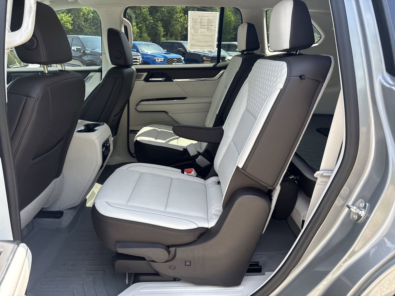 2024 GMC Acadia Denali