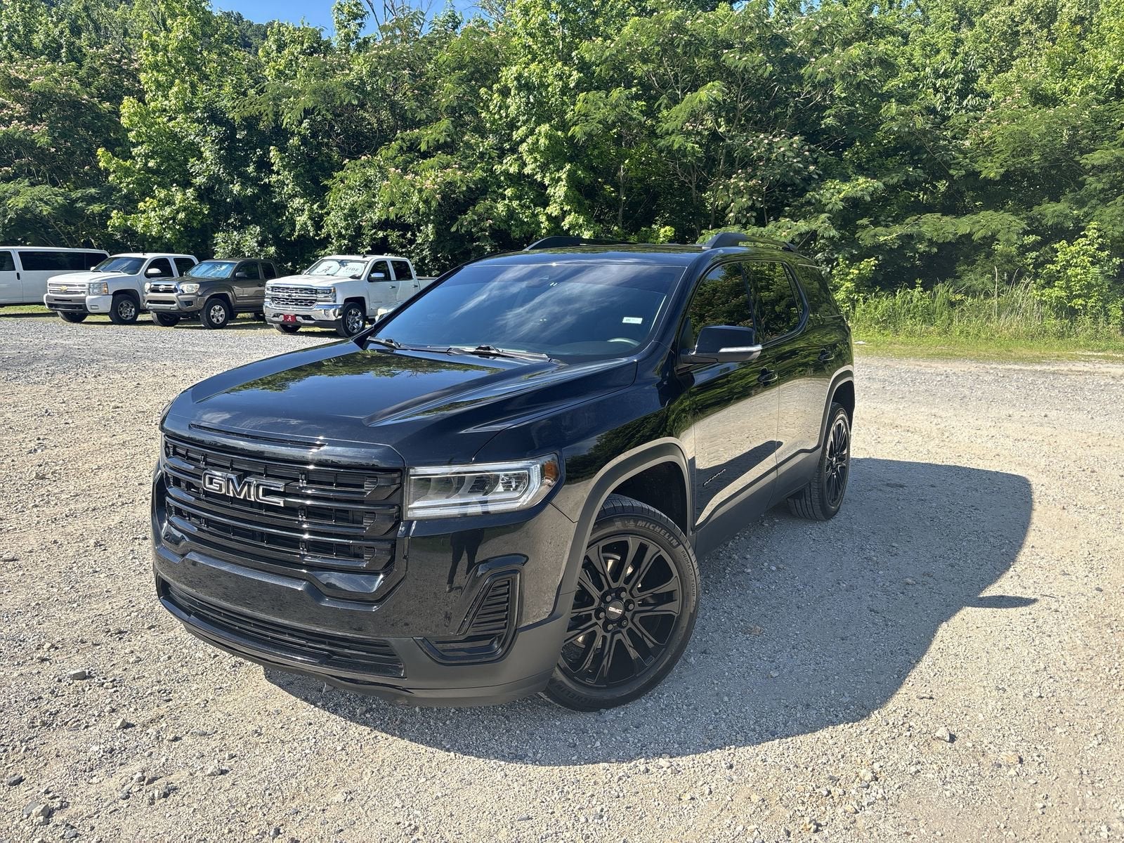 2023 GMC Acadia SLE