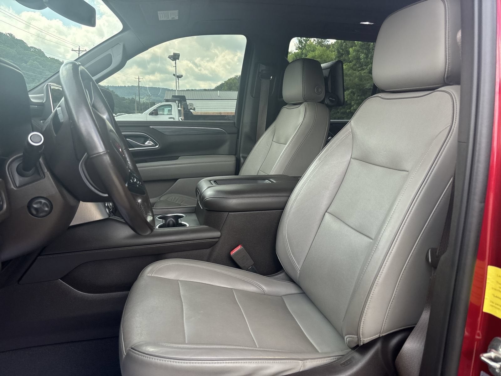 2021 GMC Yukon SLT