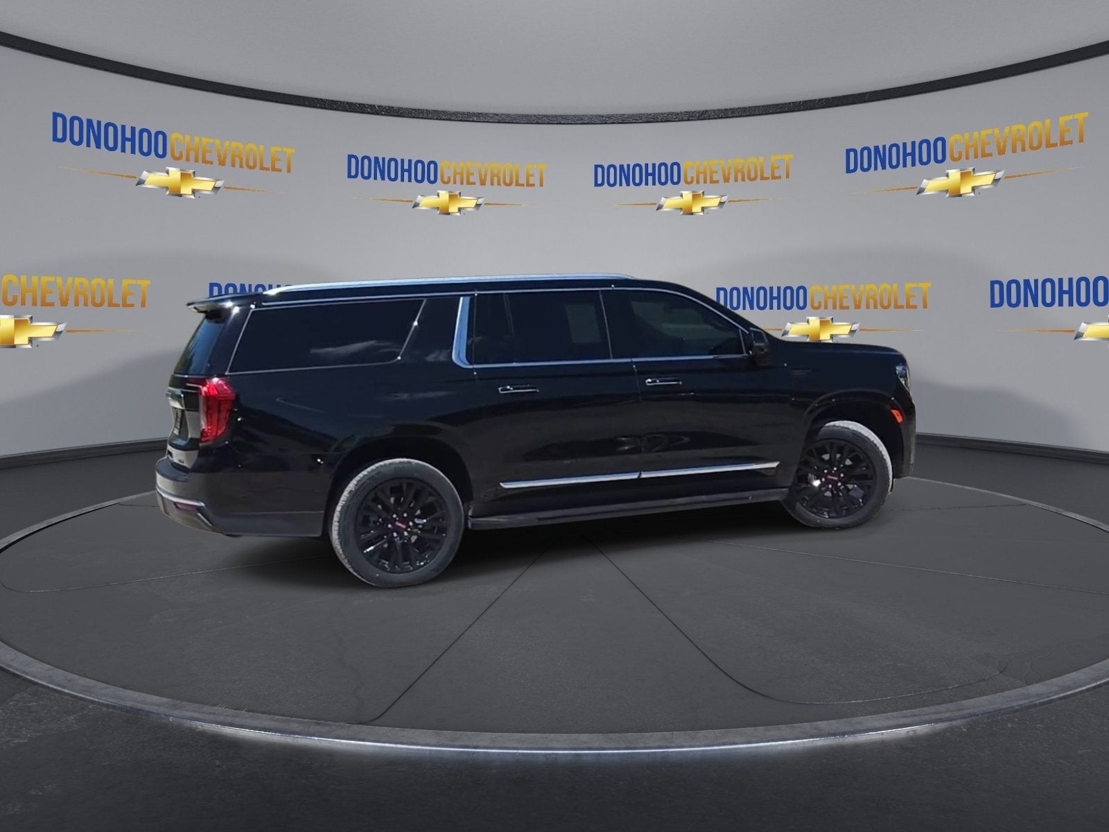 2024 GMC Yukon XL SLT