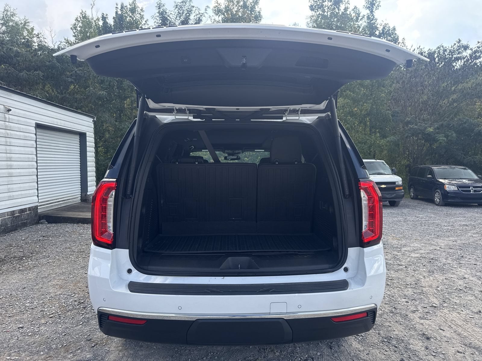2024 GMC Yukon SLT