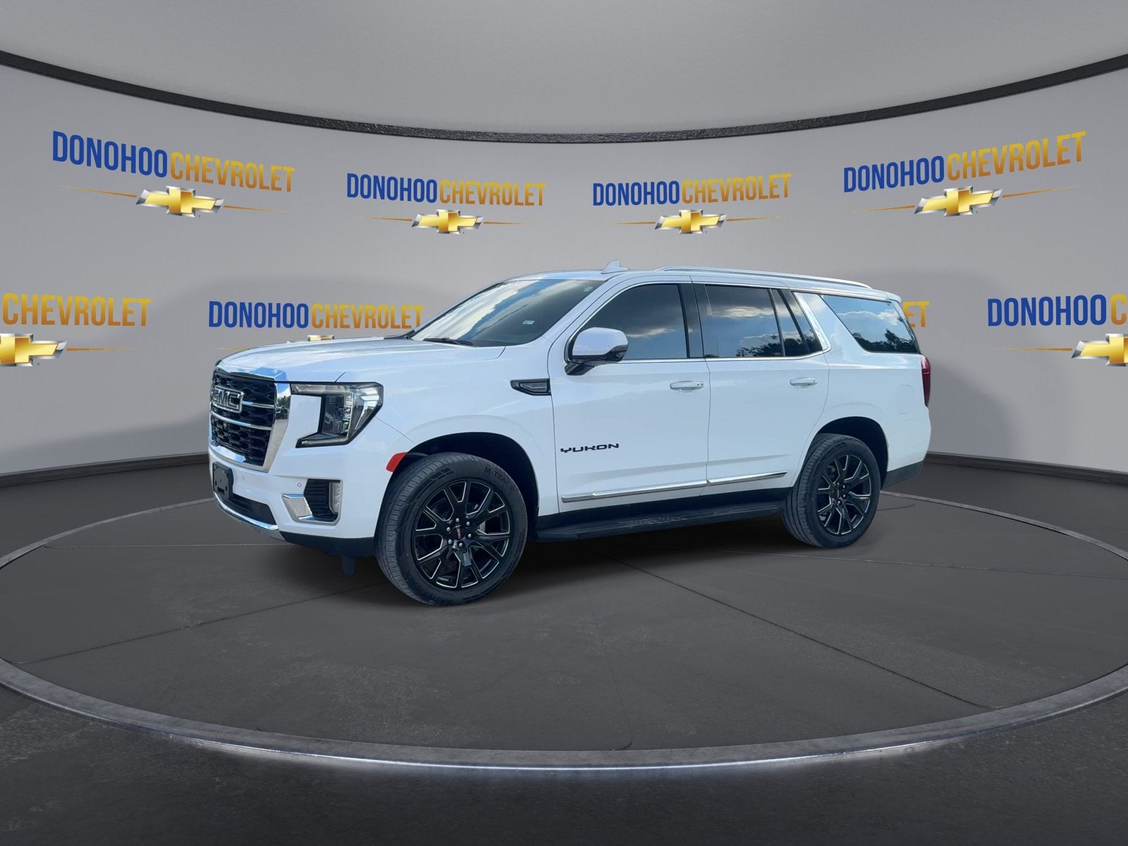 2024 GMC Yukon SLT