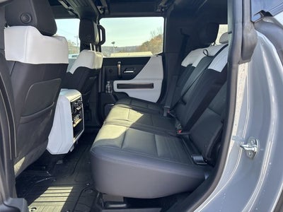 2025 GMC HUMMER EV SUV 2X